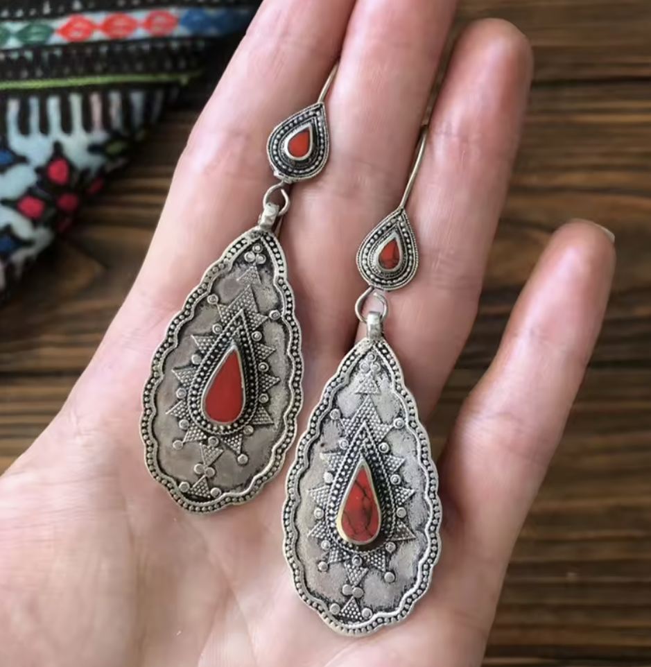 Teardrop Daisy Dangle Earrings